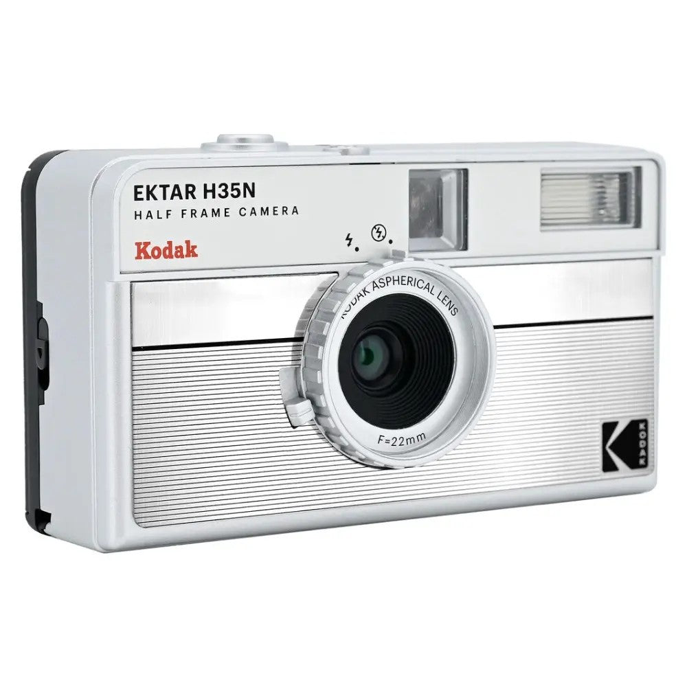 Cámara Analógica Kodak Ektar H35N + Rollo Kodak UltraMax 24 Exp Striped Silver